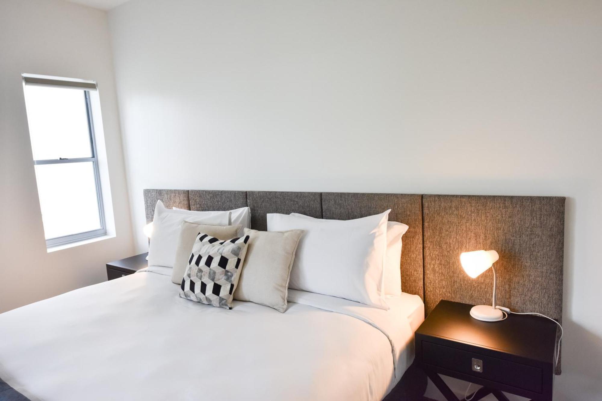 Brisbane International Virginia Hotel Екстериор снимка