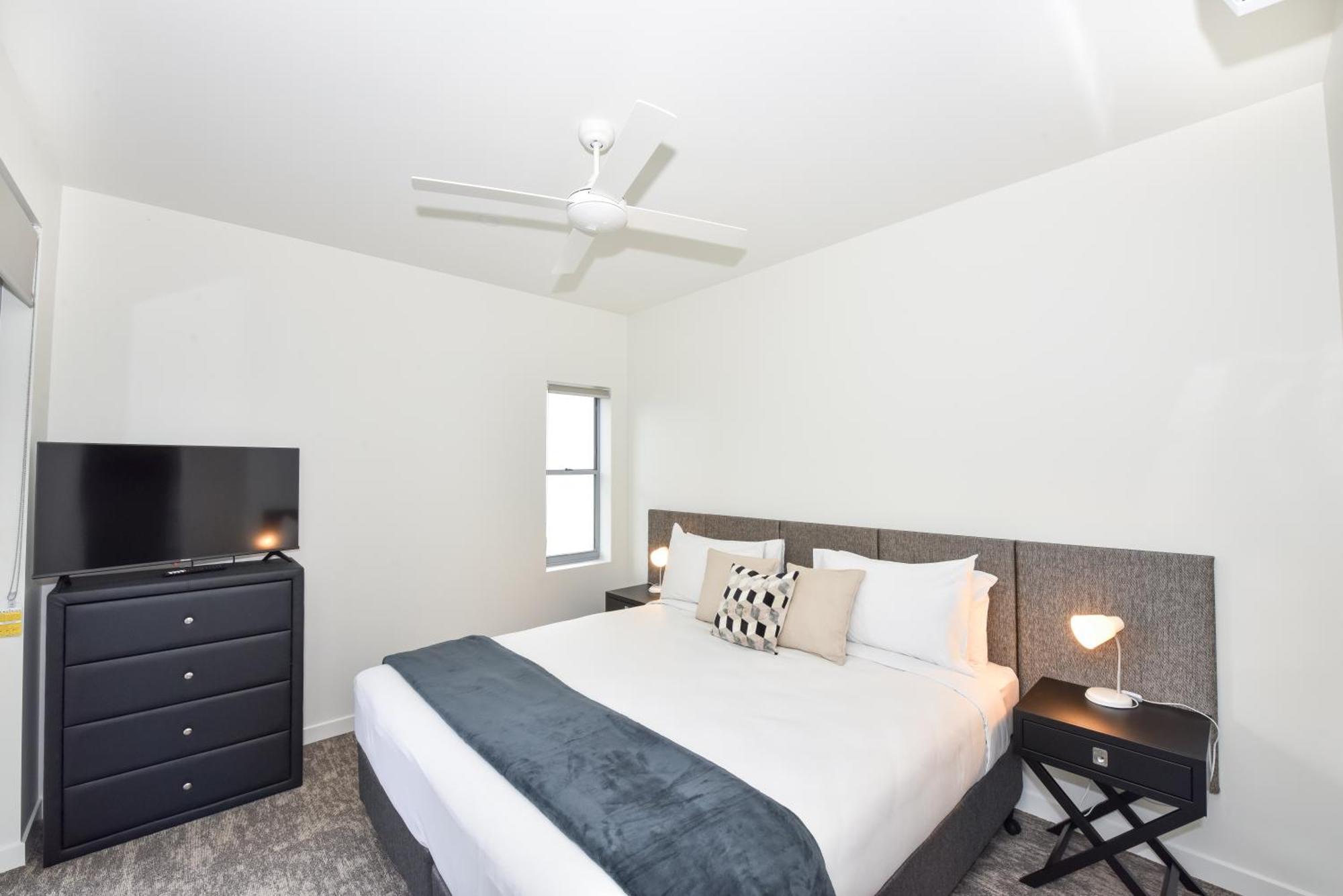 Brisbane International Virginia Hotel Екстериор снимка