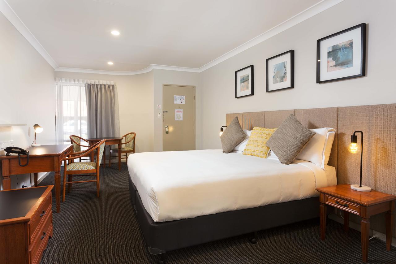Brisbane International Virginia Hotel Екстериор снимка
